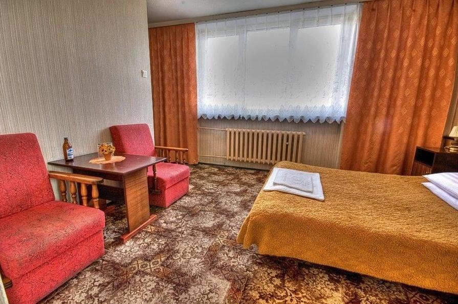 Karet Obiekt Hotelowy Skoczow Room photo